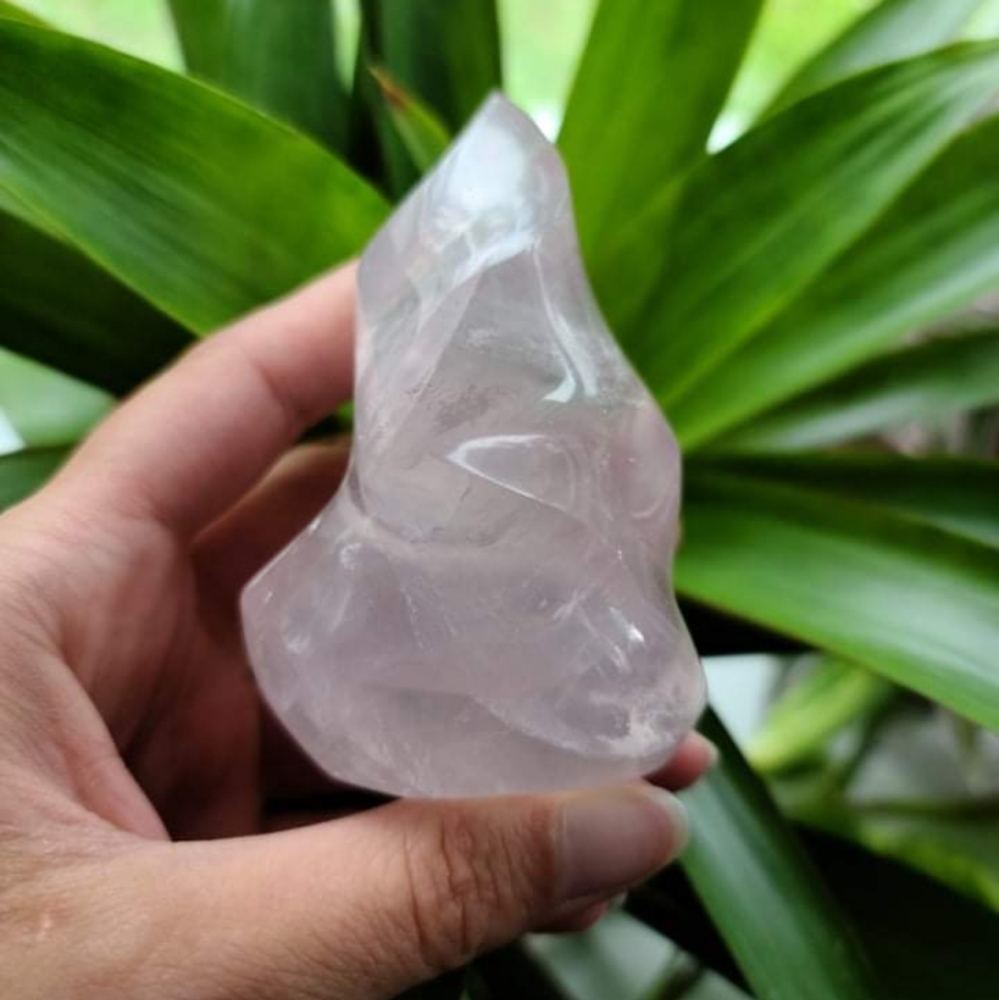 Amazing rose quartz flame